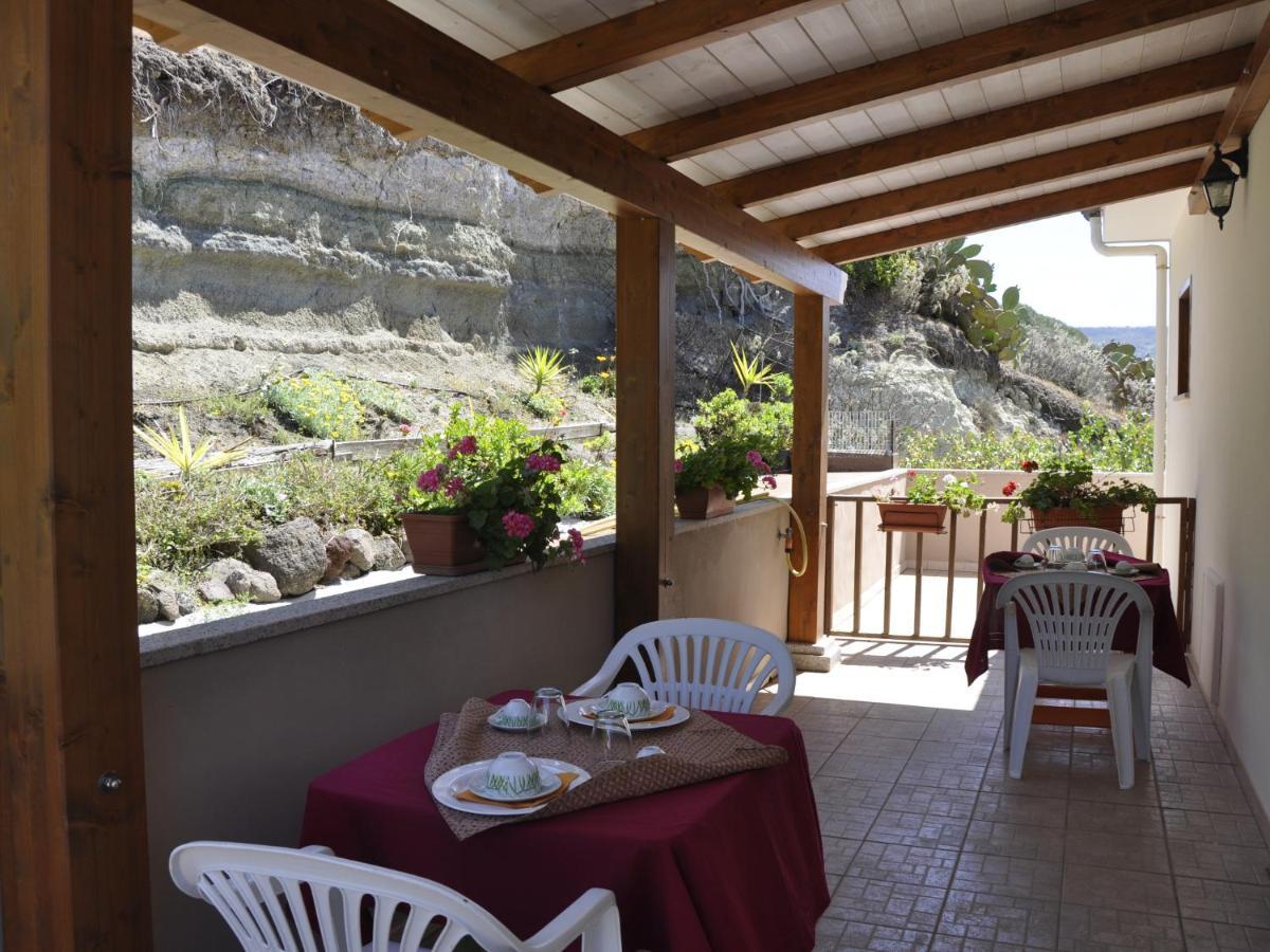 Bed & Breakfast Ajo A Casa Castelsardo Exterior photo
