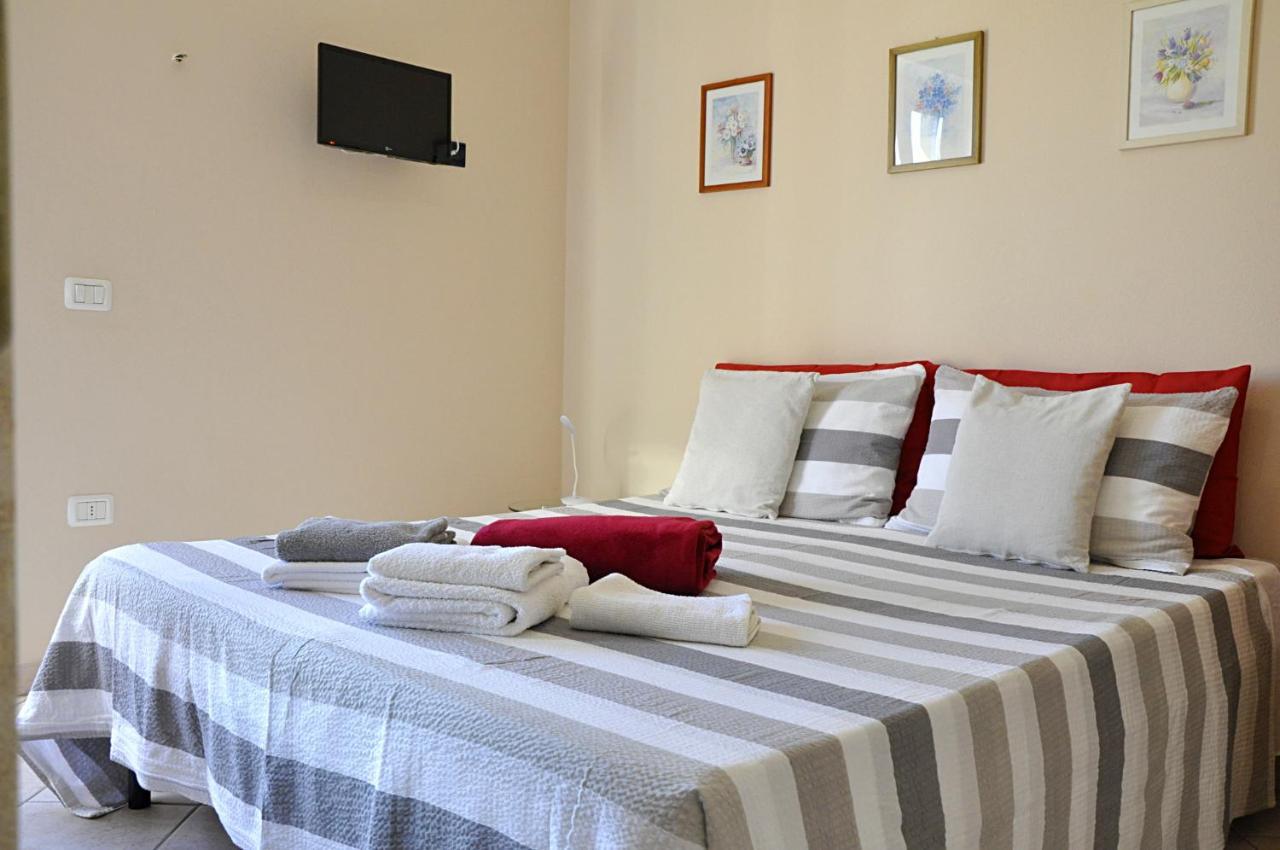 Bed & Breakfast Ajo A Casa Castelsardo Exterior photo